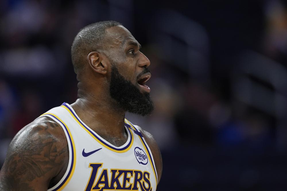 在这场充满 在这场充满