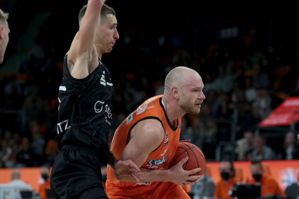 过的低谷期 过的低谷期