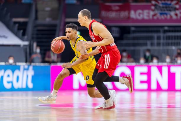 龙江队教练 龙江队教练